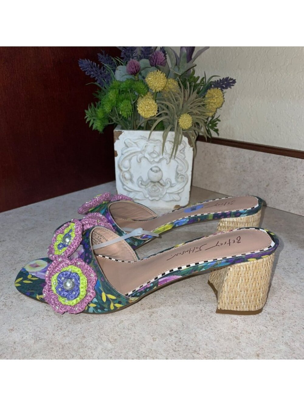 Betsey Johnson Floral & Crochet Embellished Sandals With Raffia Block Heel Size - Picture 4 of 10